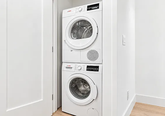 Laundry, photo 1