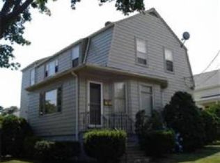 95 Read St, Somerset, MA 02726