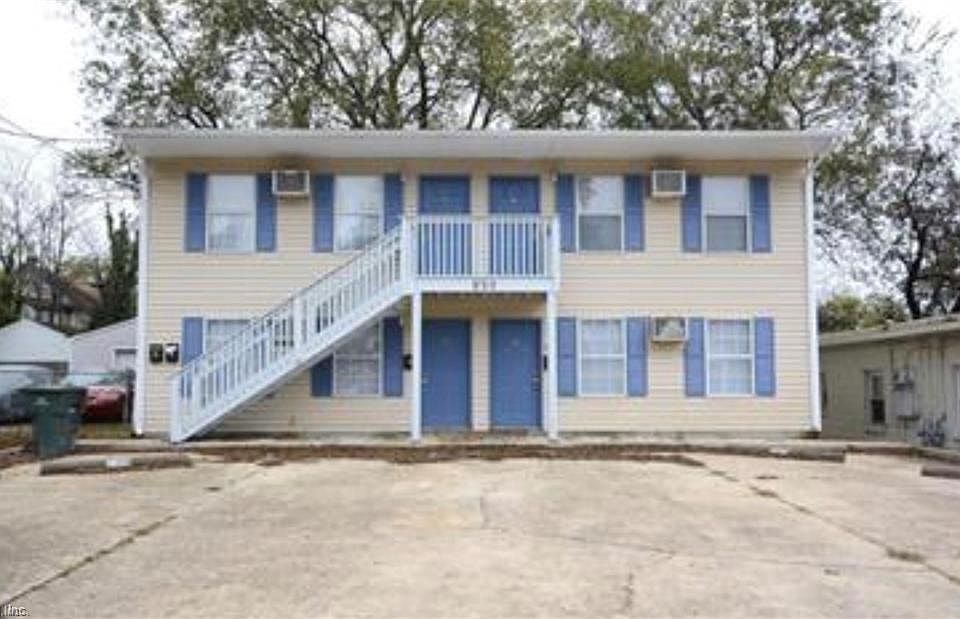 1st image of 850 W 36th St APT B