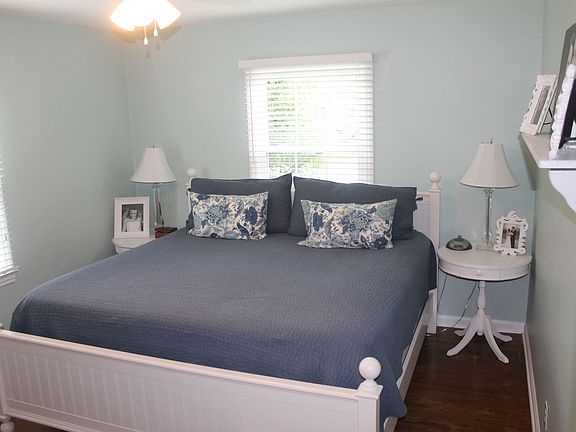 2nd image of 2502 McLeay Dr