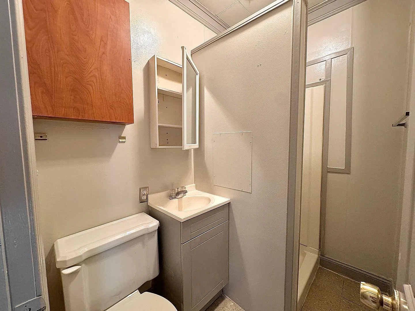 1 Bed 1 Bath Duplex — Photo 4