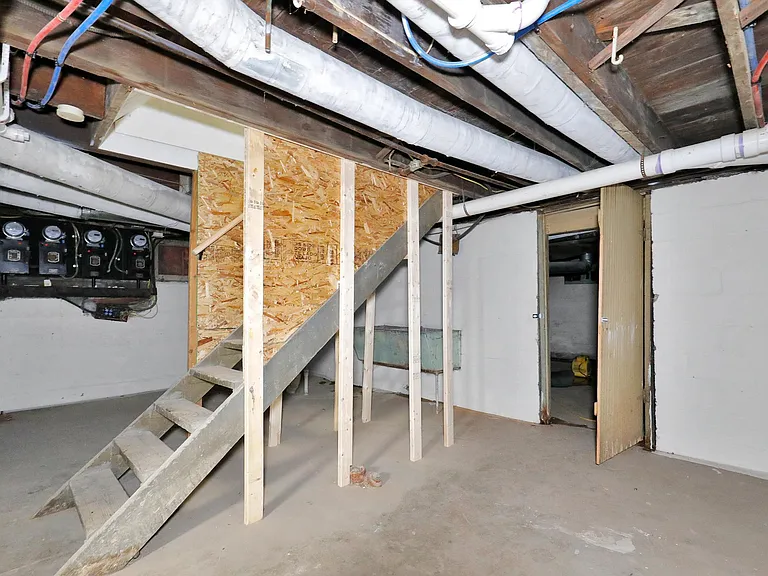 1224 E Malcolm X St #1 — Photo 11