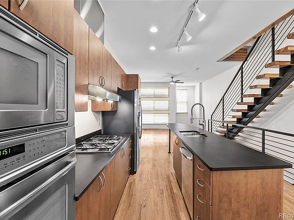 3rd image of 1479 27th Street