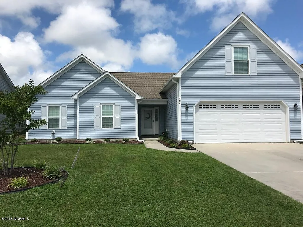4 bed, 3.0 bath, 2370 sqft, $2,300 — Photo 1