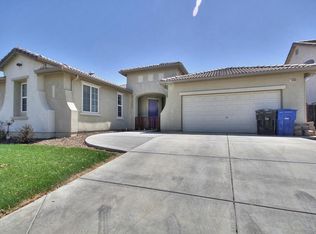 1400 Mendocino Creek Dr, Patterson, CA 95363