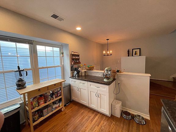 5th image of 10364 Bridgetown Pl #115