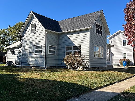 2nd image of 227 S 6th St
