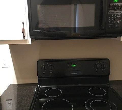 4th image of 4238 Botanical Ave #14627024