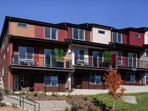 13209 NE 127th Court #D, Kirkland, WA 98034