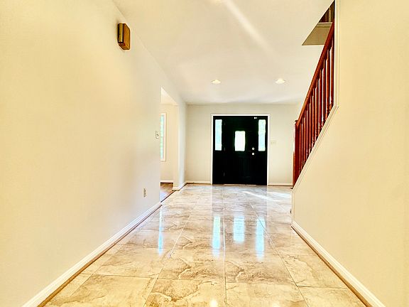 4th image of 11915 Harmony Ln
