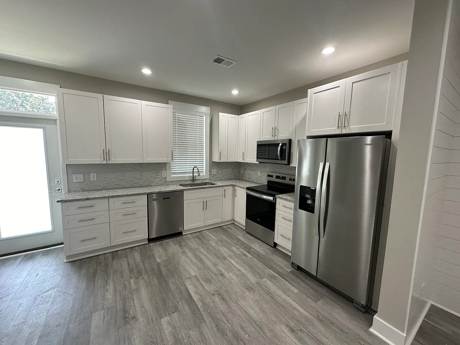 3 bed, 2.5 bath, 1346 sqft, $2,250 — Photo 4