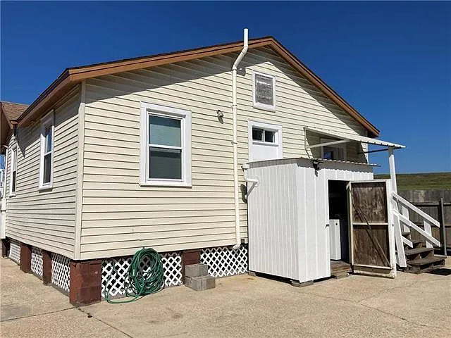 1533 Huron Ave — Photo 19
