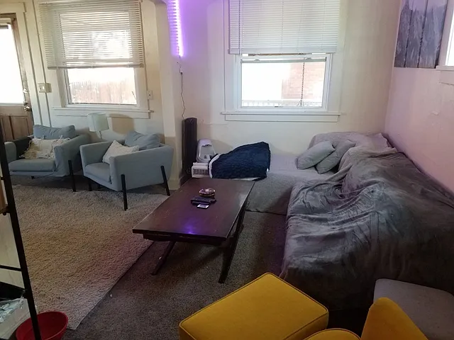 1123 University Apt. A - dining room