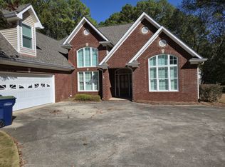 142 Lake Forest Way, Maylene, AL 35114