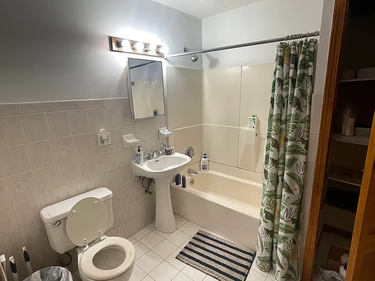 348 Grove St — Photo 7