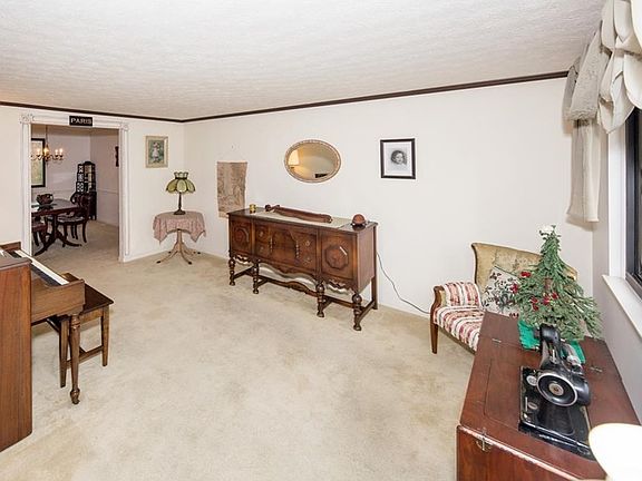 5th image of 4001 Locus Bend Dr