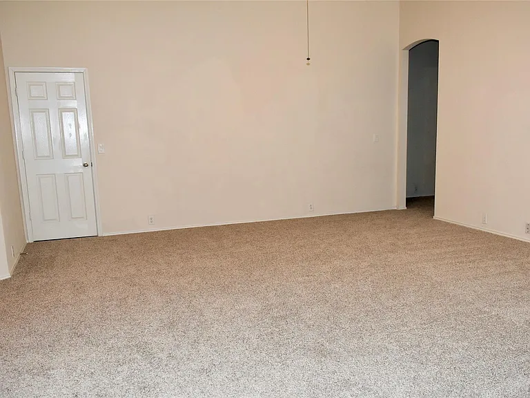 3227 Farrel Hill St — Photo 3