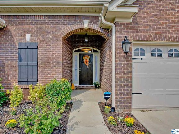 2nd image of 4533 Blairmont Dr SE