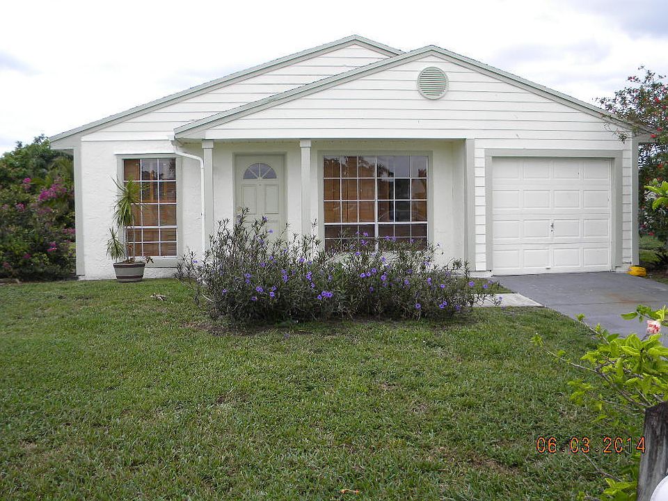 2nd image of 8328 Huntsman Pl