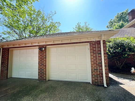 3rd image of 4320 Silverleaf Dr