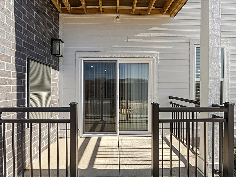 Apex at Verona Patio | Apartments