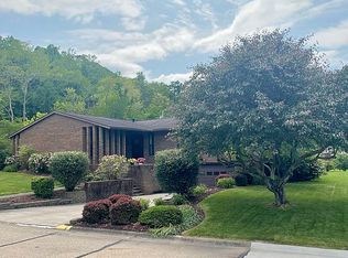 303 Emerald St, Belmont, WV