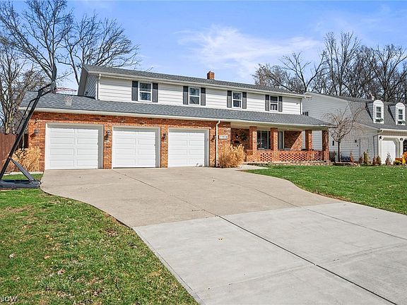 2nd image of 27974 Sanders Ln