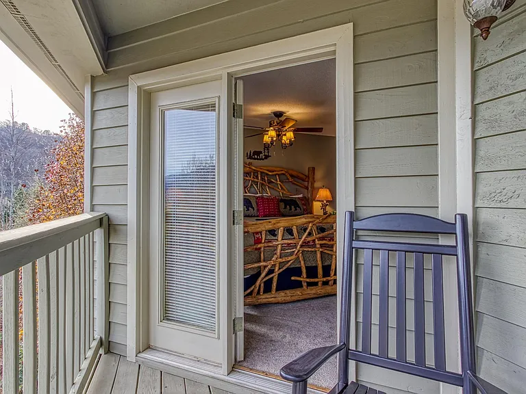 905 Smoky Bears Way — Photo 48