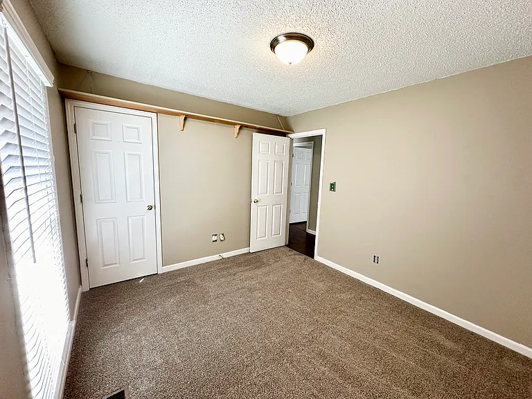 120 Southern Hills Cir — Photo 44