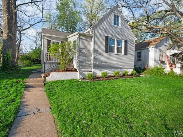 1054 Tuxedo Blvd, Saint Louis, MO 63119