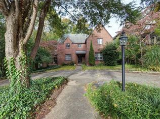 905 Highland Rd, Charleston, WV 25302