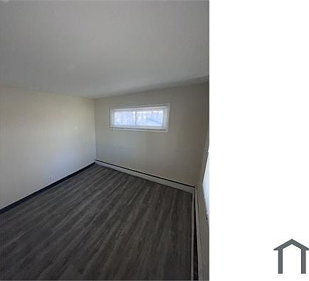 4th image of 1952 Maryland Ave E #16