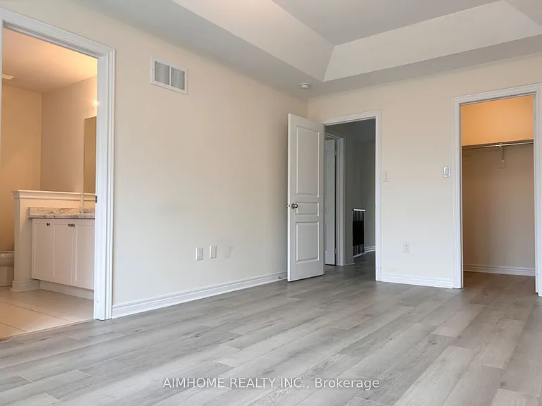202 Harbord St — Photo 17