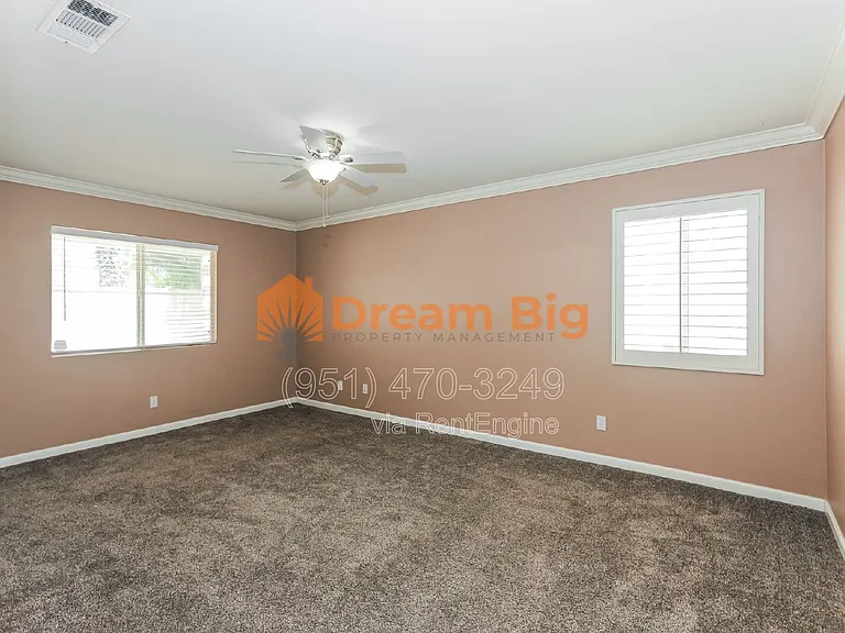 1493 Evergreen Ave — Photo 13