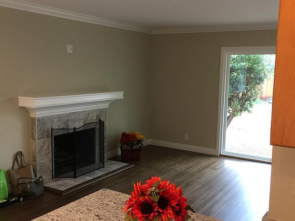 4th image of 3673 Cody Ct