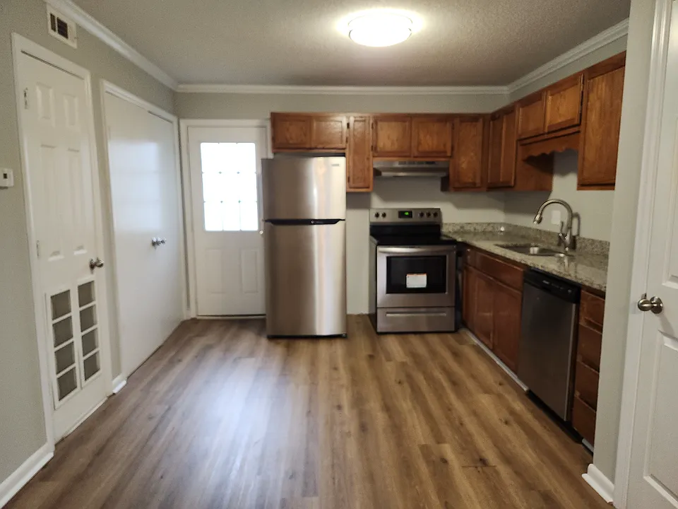 2005 Morgan Ave SW #4