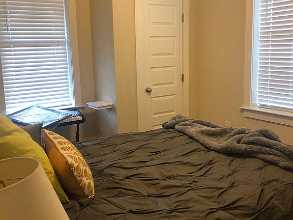 3rd image of 12 N Mulberry St APT A