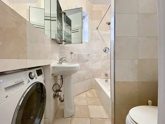 Rented by Kahen Properties | media 21