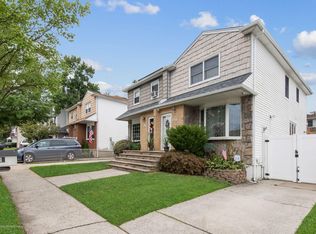 69 Moffett St, Staten Island, NY 10312