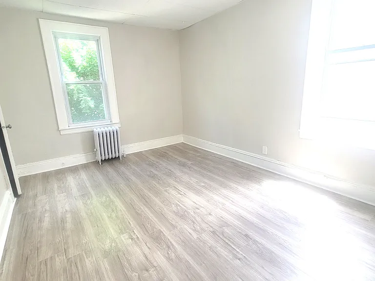 195 Lehigh Ave #2 — Photo 4