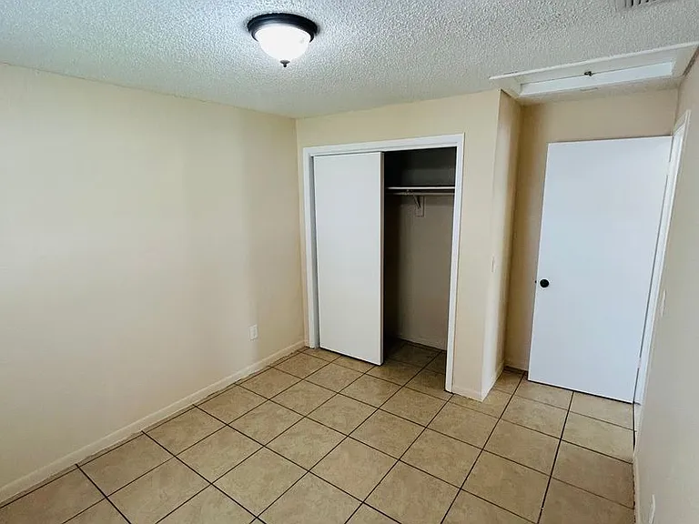 Charming 2-bedroom, 1-bathroom condo — Photo 8