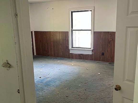 4th image of 238 Guy Ave NW