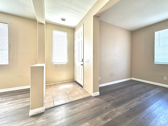 4th image of 31731 Whitedove Ln