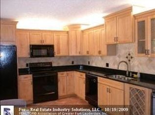 9133B SW 20th Pl, Davie, FL 33324