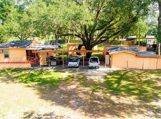 5341 Pine St, Seffner, FL 33584