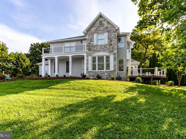 726 Hillcrest Ave, State College, PA 16803