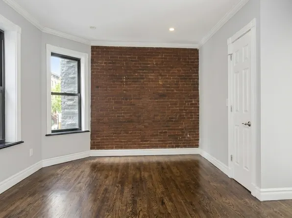 221 East 23rd Street image 1 of 5