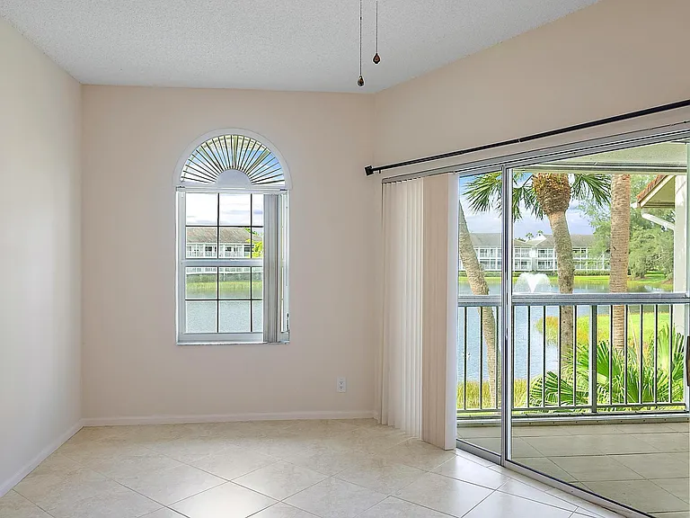 216 Cypress Point Dr — Photo 15