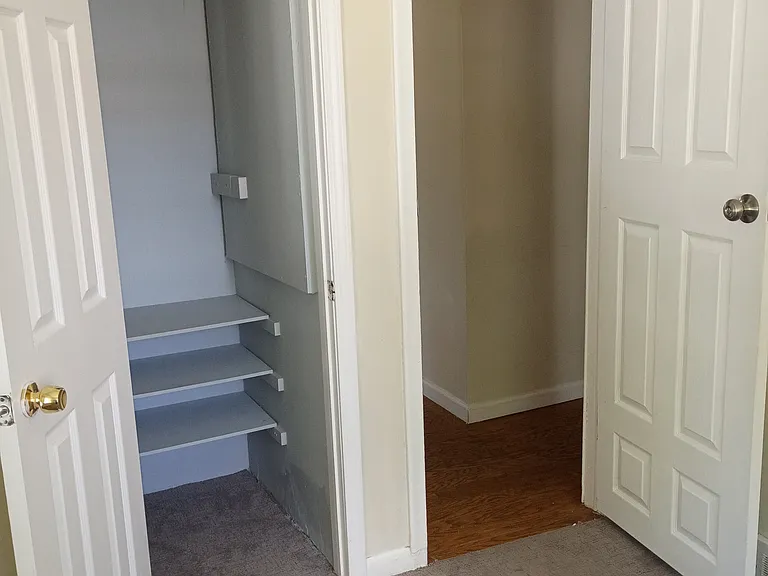 9005 Deering St — Photo 21