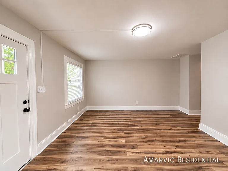 306 Watauga Ave #B — Photo 9